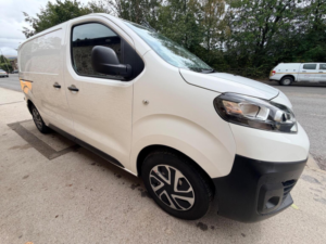 2019 Citroen Dispatch 1.5 Bluehdi 1000 X M Fwd 2 Euro 6 (s/s) 6dr in White — image 3
