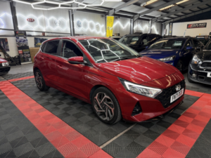 2021 Hyundai I20 1.0 I20 Premium 1.0t 48v Dct My22 in Red — image 3
