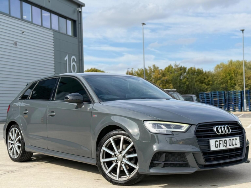 2019 Audi A3 1.5 Tfsi Cod 35 Black Edition Sportback S Tronic Euro 6 (s/s) 5dr in Grey — image 1