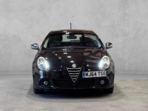 2014 Alfa Romeo Giulietta 1.6 Jtdm-2 Distinctive Euro 5 (s/s) 5dr in Black — image 4