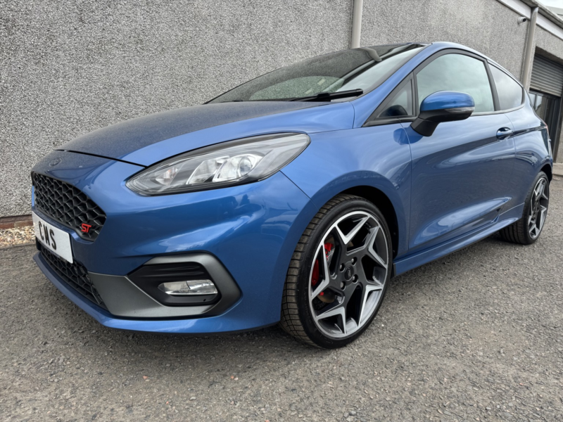 2019 Ford Fiesta 1.5 T Ecoboost St-2 in Blue — image 1