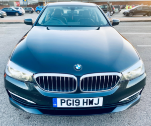 2019 BMW 5 Series 520d Se 4-Door in Grey — image 3