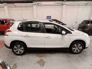 2013 Peugeot 2008 1.2 Vti Active in White — image 6