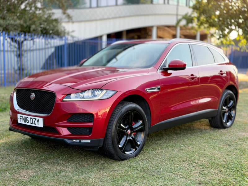 2016 Jaguar F-Pace 2.0 D180 Portfolio Auto AWD Euro 6 (s/s) 5dr in Red — image 1