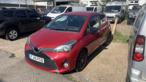 2016 Toyota Yaris 1.3 Dual Vvt-I Icon in Red — image 2