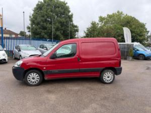 2005 Citroen Berlingo 1.9d X 4dr in Red — image 3
