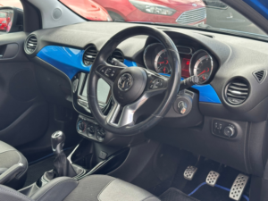 2016 Vauxhall Adam 1.2i Ecoflex Energised Hatchback 3dr Petrol Manual Euro 6 (s/s) (70 Ps) in Blue — image 5