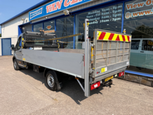 2023 Ford Transit 2.0 350 Ecoblue Hd Leader Dropside Flatbed 2dr Diesel Manual Rwd L4 Euro 6 130 Ps in Silver — image 4