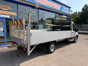 2023 Ford Transit 2.0 350 Ecoblue Hd Leader Dropside Flatbed 2dr Diesel Manual Rwd L4 Euro 6 130 Ps in Silver — image 6