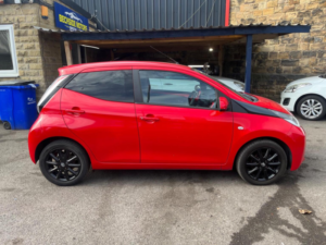 2017 Toyota Aygo 1.0 Vvt-I X-Style Euro 6 5dr in Red — image 2