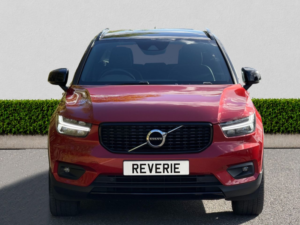 2021 Volvo Xc40 2.0 B4 Mhev R-Design SUV 5dr Petrol Hybrid Auto Euro 6 (s/s) (197 Ps) in Red — image 2