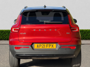 2021 Volvo Xc40 2.0 B4 Mhev R-Design SUV 5dr Petrol Hybrid Auto Euro 6 (s/s) (197 Ps) in Red — image 6