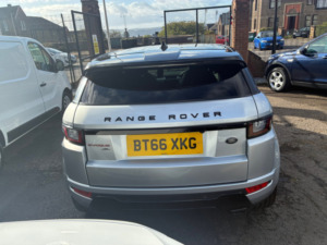 2016 Land Rover Range Rover Evoque 2.0 Td4 Hse Dynamic SUV 5dr Diesel Auto 4WD Euro 6 (s/s) (180 Ps) in Silver — image 4