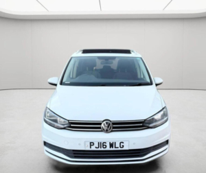 2016 Volkswagen Touran 1.6 Tdi Bluemotion Tech Se Family DSG Euro 6 (s/s) 5dr in White — image 4