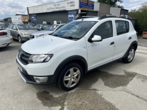 2016 Dacia Sandero Stepway 1.5 Stepway Ambiance Dci 90 in White — image 4