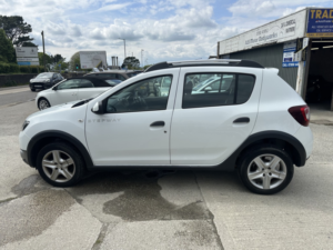 2016 Dacia Sandero Stepway 1.5 Stepway Ambiance Dci 90 in White — image 5