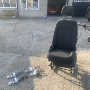 2019 Volkswagen Caddy Life 2.0 Tdi Bluemotion Tech in Grey — image 5