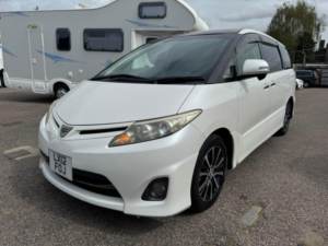 2012 Toyota Estima Aeras G in White — image 2