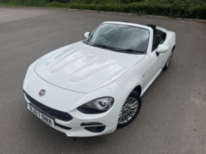 2017 Fiat 124 Spider 1.4 124 Spider 1.4 Multiair Turbo 140hp Classica in White — image 3