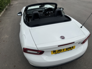 2017 Fiat 124 Spider 1.4 124 Spider 1.4 Multiair Turbo 140hp Classica in White — image 5
