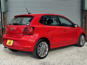 2017 Volkswagen Polo 1.2 Tsi Match Edition Dsg, Automatic in Black — image 2