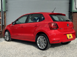 2017 Volkswagen Polo 1.2 Tsi Match Edition Dsg, Automatic in Black — image 4