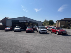 2014 MINI Countryman 1.6 Cooper S All4 Euro 5 (s/s) 5dr in Red — image 3