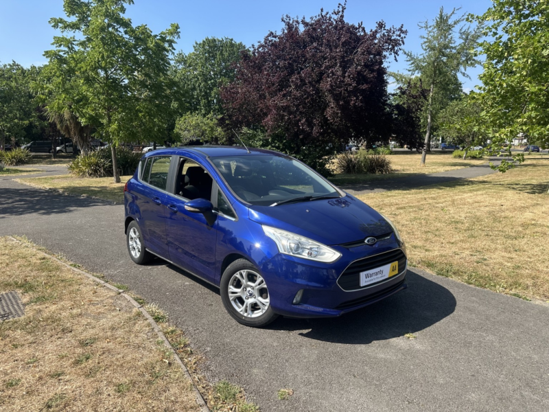 2015 Ford B-Max 1.6 Zetec in Blue — image 1