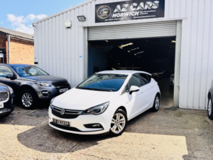 2018 Vauxhall Astra 1.0 I Turbo Ecotec Tech Line Nav in White — image 2