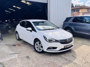 2018 Vauxhall Astra 1.0 I Turbo Ecotec Tech Line Nav in White — image 3