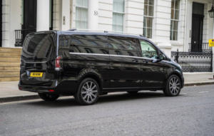 2025 Mercedes-Benz V-Class 2.0 V220d Premium MPV 5dr Diesel G-Tronic+ Euro 6 (s/s) (8 Seat, Extra Long) (163 Ps) in Black — image 3