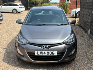 2014 Hyundai I20 1.4 Active Auto Euro 5 5dr in Grey — image 2