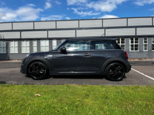 2020 MINI Hatch 2.0 Cooper S Sport Auto 3dr in Grey — image 2