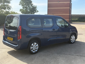 2018 Vauxhall Combo Life 1.5 Turbo D Blueinjection Energy in Blue — image 3