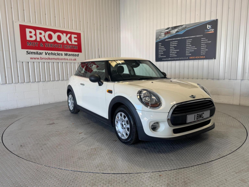 2014 MINI Hatch 1.2 One Euro 6 (s/s) 3dr in White — image 1