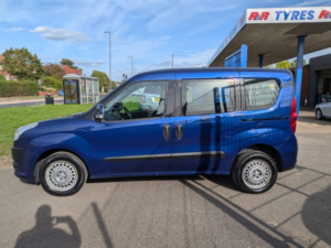 2013 Fiat Doblo 1.6 Multijet 16v Active in Blue — image 6