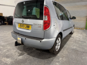 2010 Skoda Roomster 1.9 Tdi Se in Blue — image 6