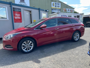 2016 Hyundai I40 1.7 Crdi Blue Drive Se Nav Tourer Euro 6 (s/s) 5dr in Red — image 5