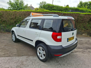 2013 Skoda Yeti 1.2 Tsi S Euro 5 5dr in White — image 4