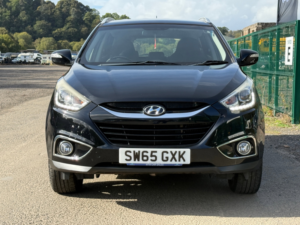2015 Hyundai Ix35 1.7 Crdi Se SUV 5dr Diesel Manual Euro 5 (s/s) (115 Ps) in Black — image 2