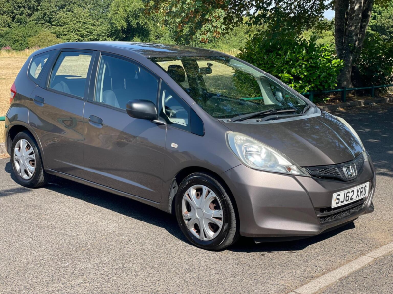 2012 Honda Jazz 1.2 I-Vtec S Euro 5 5dr (a/c) in Brown — image 1