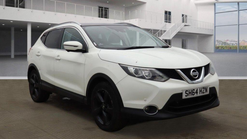 2014 Nissan Qashqai 1.2 Dig-T N-Tec+ 2WD Euro 5 (s/s) 5dr in White — image 1