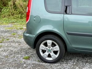 2012 Skoda Roomster 1.2 Tsi Se*1owner*11services-Panroof-2kys-Ulez**immaculate** in Green — image 4