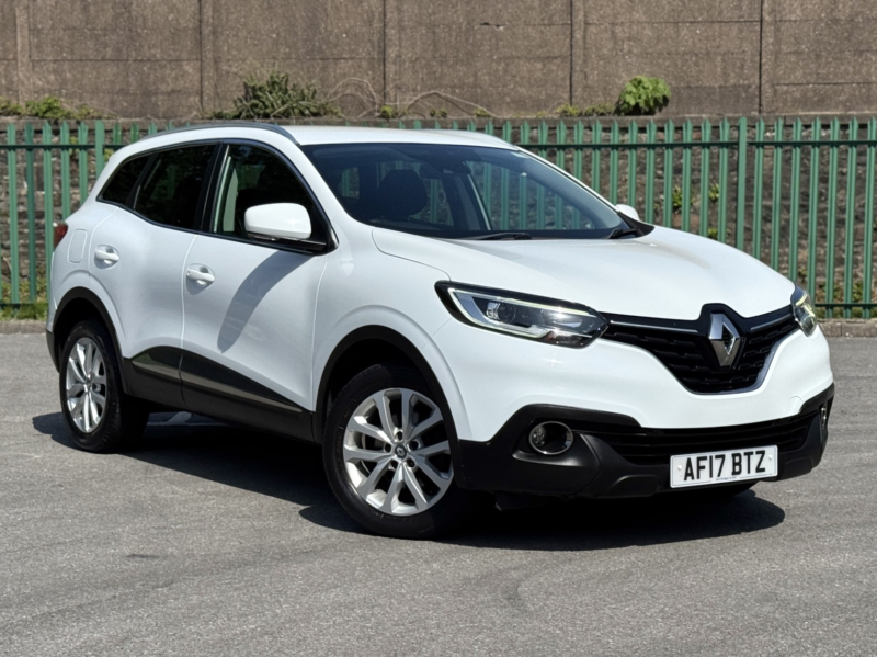 2017 Renault Kadjar 1.5 Dynamique Nav Dci 110 in White — image 1