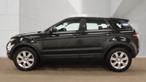 2017 Land Rover Range Rover Evoque Ed4 Se Tech in Black — image 4