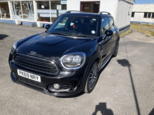 2019 MINI Countryman 1.5 Countryman Cooper Sport in Black — image 6