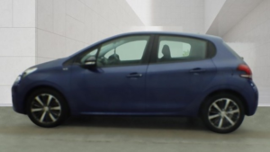2016 Peugeot 208 1.2 Puretech Xs White in Blue — image 4