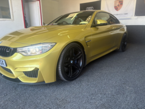 2014 BMW M4 3.0 BMW M4 Coupe in Yellow — image 5