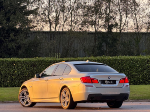2012 BMW 5 Series 3.0 535d M Sport Steptronic Euro 5 (s/s) 4dr in Blue — image 5
