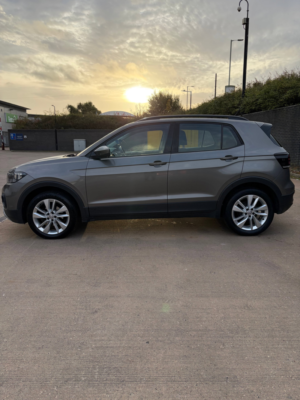 2019 Volkswagen T-Cross 1.0 Tsi Se SUV 5dr Petrol Manual Euro 6 (s/s) (95 Ps) in Grey — image 2